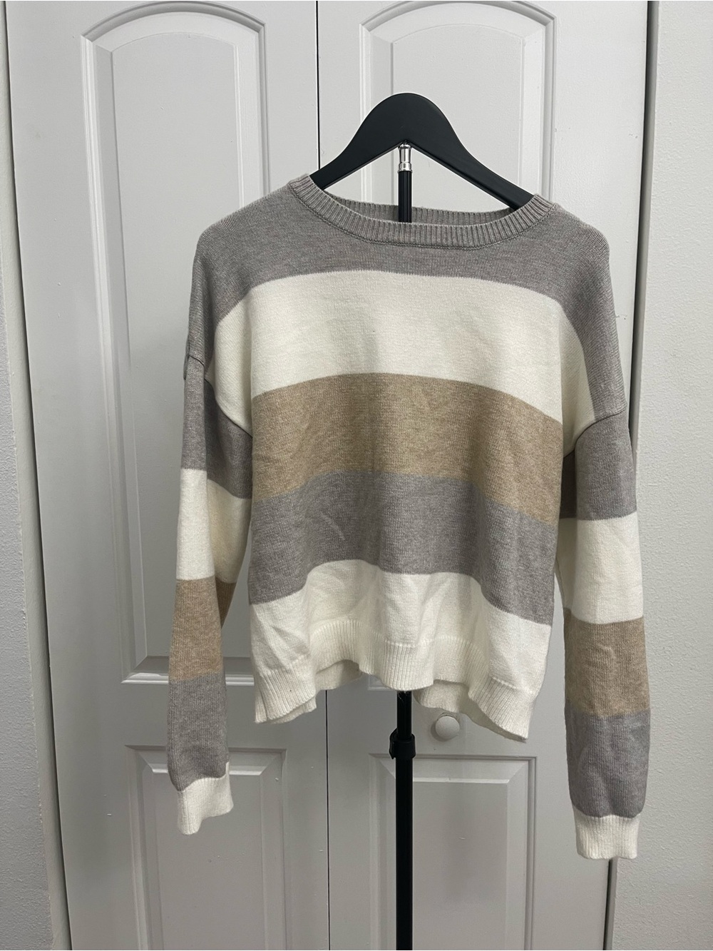 Vigoss Striped Crewneck Sweater in White, Gray & Tan